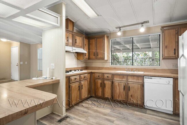 Building Photo - Charming 3 Bed/2 Bath Home In the Heart Of Old Town Temecula!