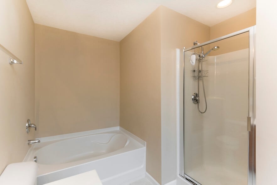 Building Photo - 8725 Ambonnay Dr