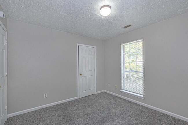 Building Photo - 5713 Marlette Ct