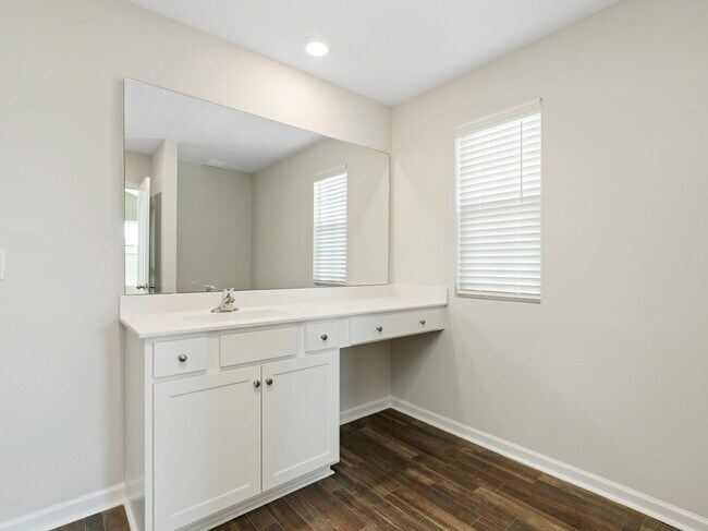 Building Photo - 7136 Cameron Trace Dr