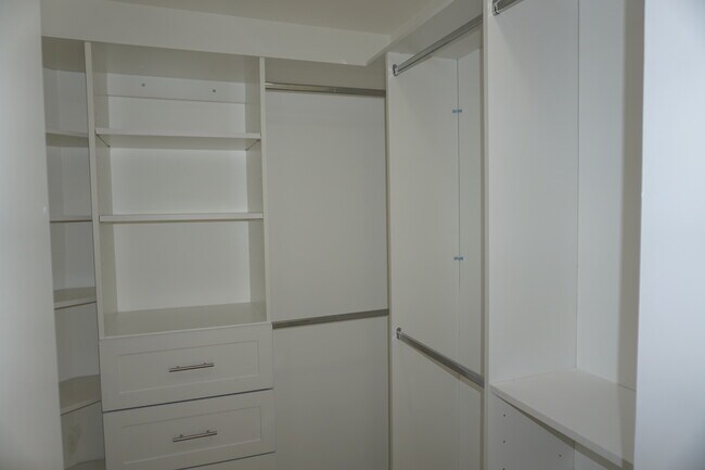 Building Photo - 15614 SW 110th Terrace