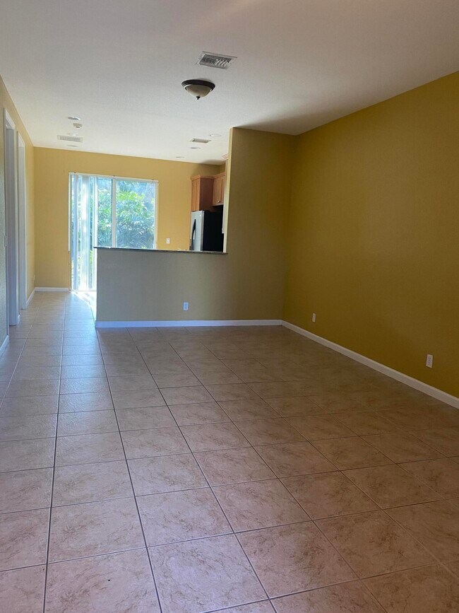 Building Photo - 7255 Briella Dr