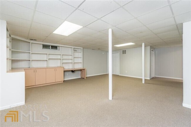 Building Photo - 3745 Creekstone Way