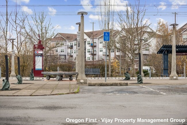 Building Photo - 17097 SW Glen Park Ct