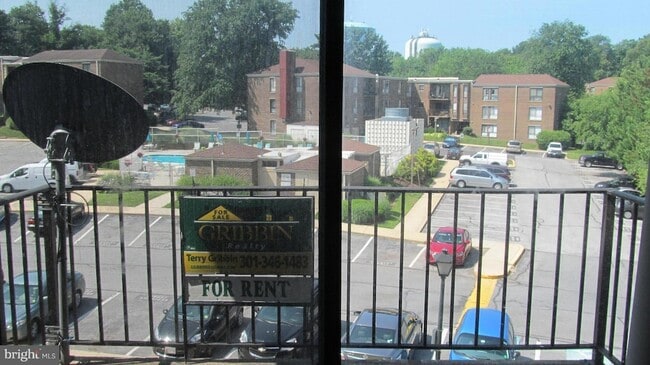 Building Photo - 3200 Spartan Rd