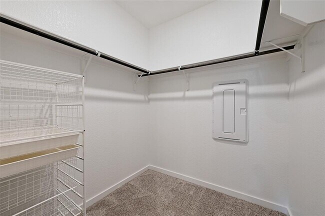 Building Photo - 2133 Alamar walk