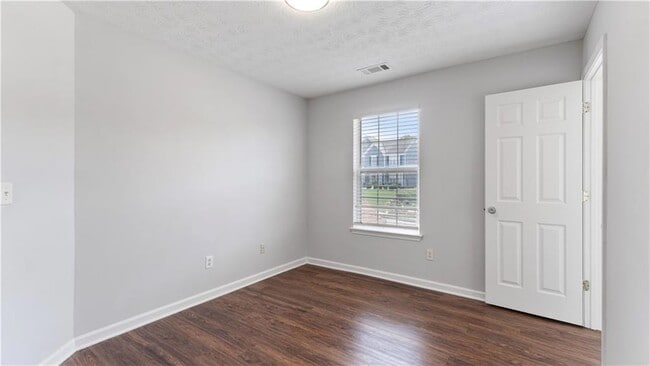Building Photo - 317 Shasta Ln