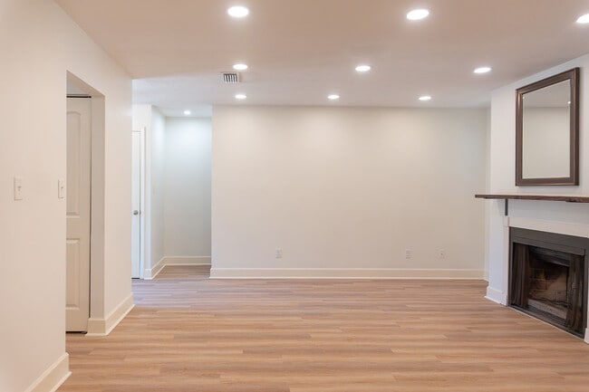 Building Photo - 2781 Grantham Ln