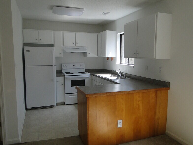 Building Photo - 1515 Partridgeberry Rd