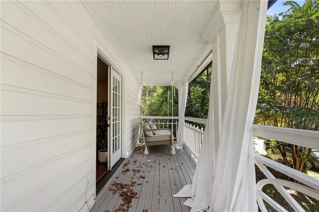 Building Photo - 2373 Virginia Pl NE