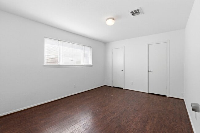 Building Photo - 23007 Whispering Willow Dr