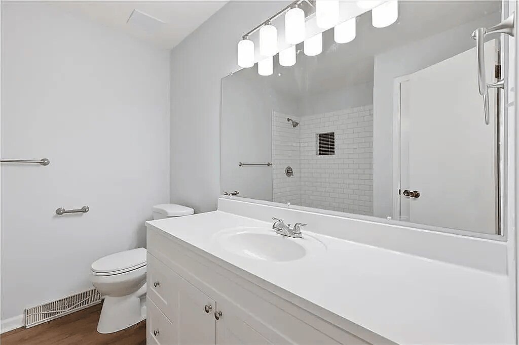 Building Photo - 10729 McGee St