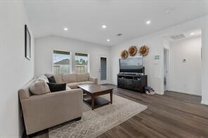 Building Photo - 5231 Mossdale Blf Ln