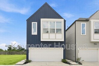 Building Photo - 2908 Stevens St