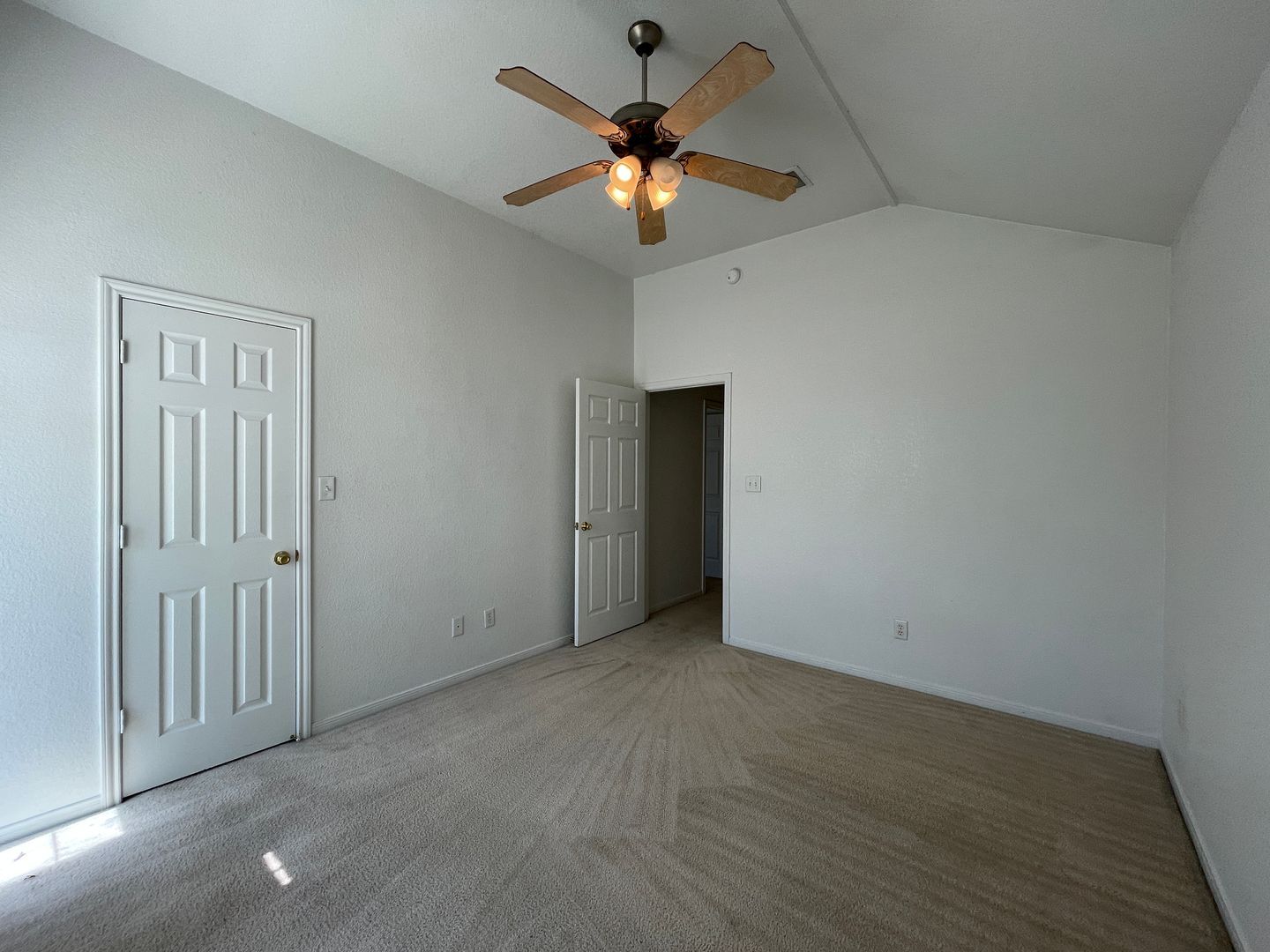 Building Photo - 4205 Capri Dr