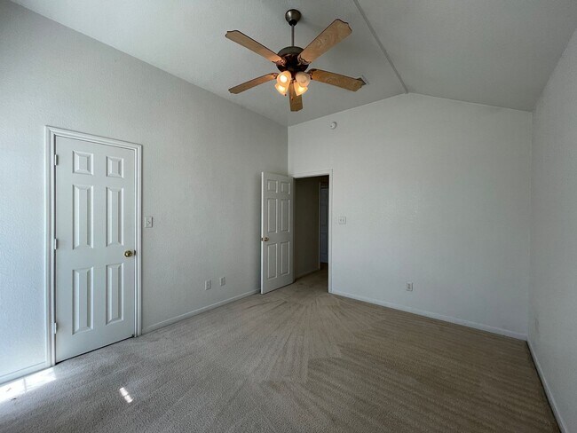 Building Photo - 4205 Capri Dr