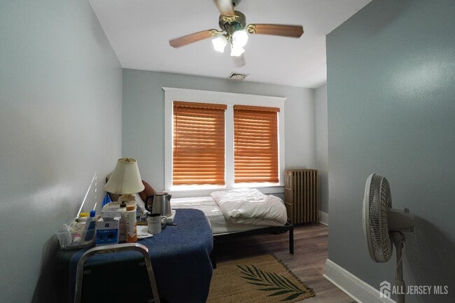 Building Photo - 400 Stockton St