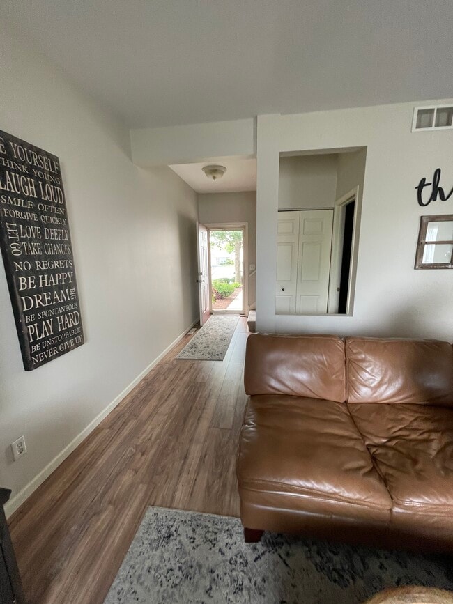 Building Photo - 7229 Mabels Way