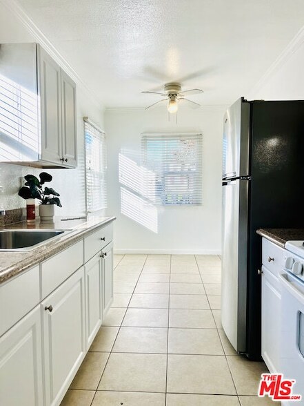 Building Photo - 600 E Chevy Chase Dr