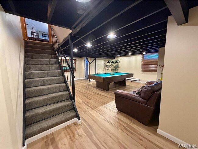 Building Photo - 114 Ayrault Dr