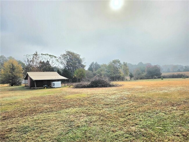 Building Photo - 1800 Hwy 81