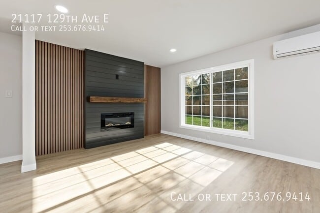 Building Photo - 21117 129th Ave E