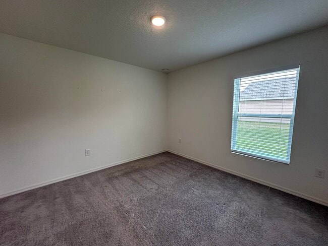 Building Photo - 550 Osmosis Dr