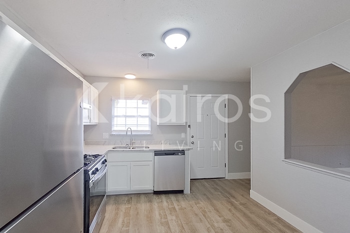 Building Photo - 2012 Ron Dr