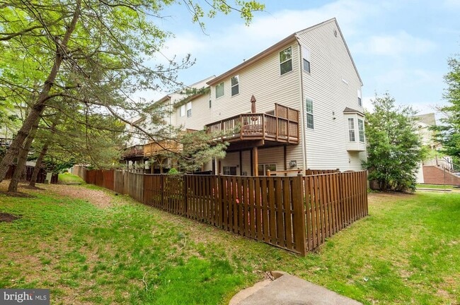 Building Photo - 12489 Lucas Dr