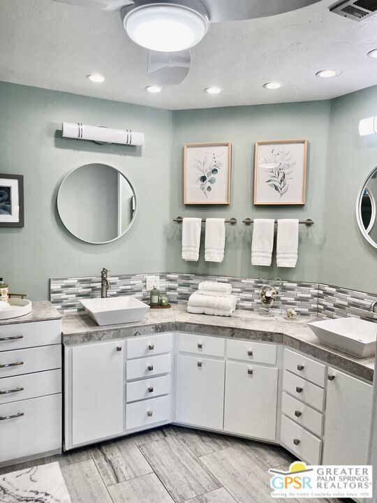 Building Photo - 73450 Country Club Dr