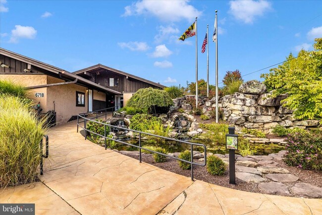 Building Photo - 6634 Rockridge Rd