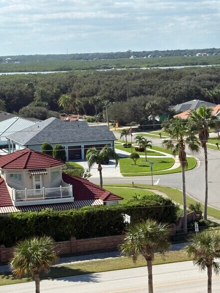 Building Photo - 4565 S Atlantic Ave