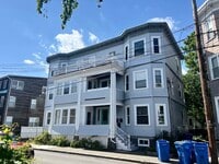 Building Photo - 26 Forrest St