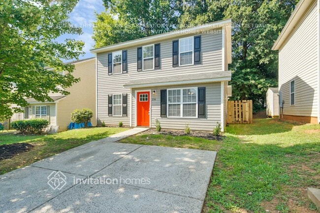 Building Photo - 236 Pangle Dr