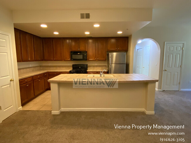 Building Photo - 6521 Hearthstone Cir