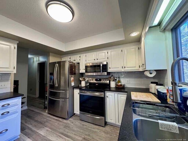 Building Photo - 3088 Fairway Woods