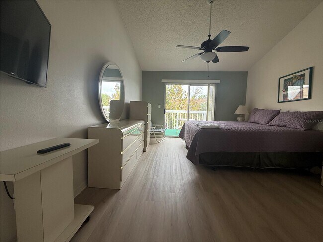 Building Photo - 2459 Sweetwater Club Cir