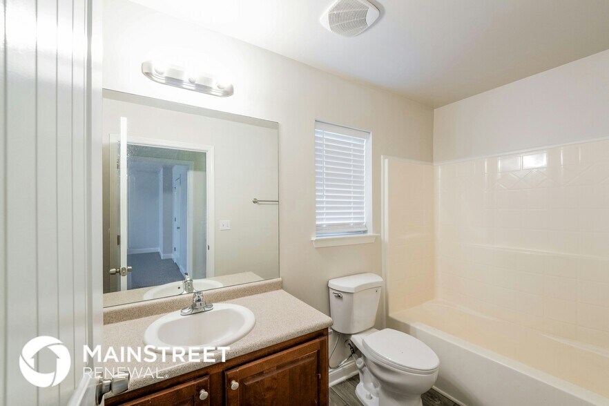 Building Photo - 175 Hidden Trace Ct