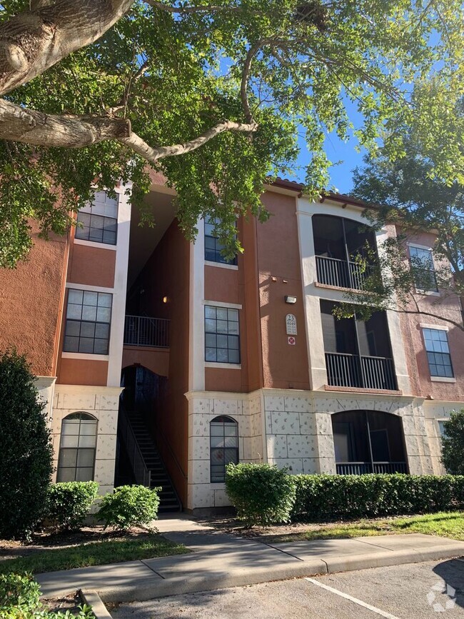 Building Photo - Private, updated, 2/2, 3rd-floor condo, wi...