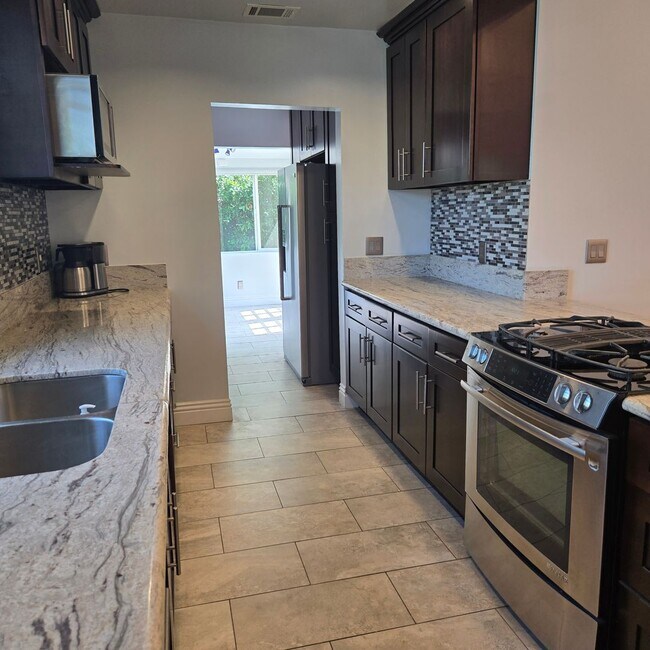 Building Photo - “Spacious West LA 3-Bedroom Home with Private Backyard & Modern Upgrades
