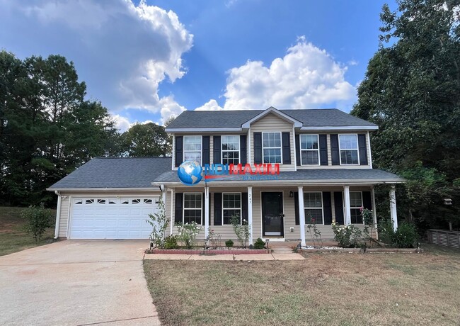 Primary Photo - Beautiful 2-story house in the Union Grove...