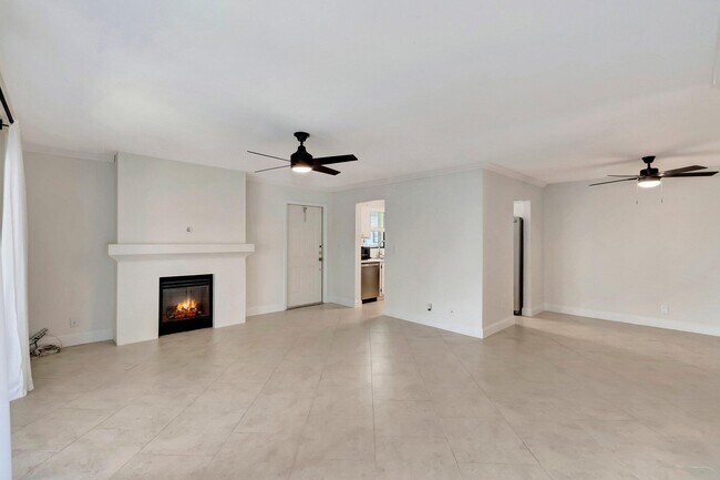 Building Photo - 2395 Jaeger Dr