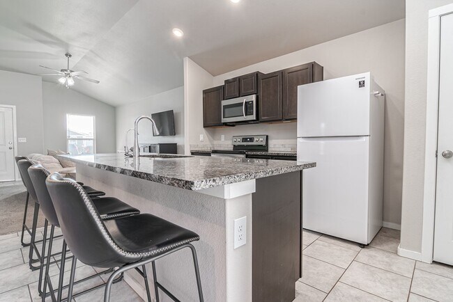 Building Photo - 1327 Masquerade Blvd