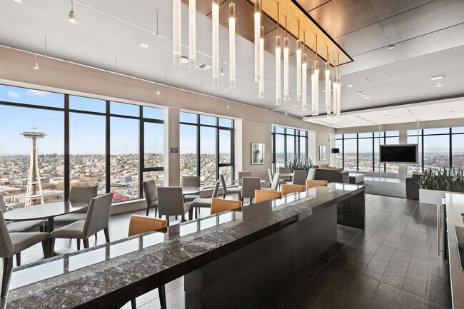 Building Photo - Stellar Denny Triangle Luxury Condo