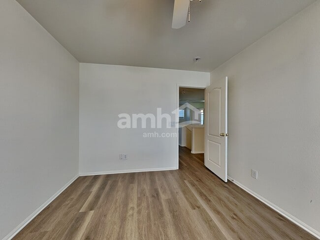 Building Photo - 6132 S Black Hills Way