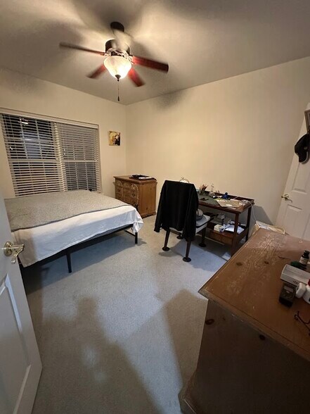 2nd room - 4612 Battenburg Ln