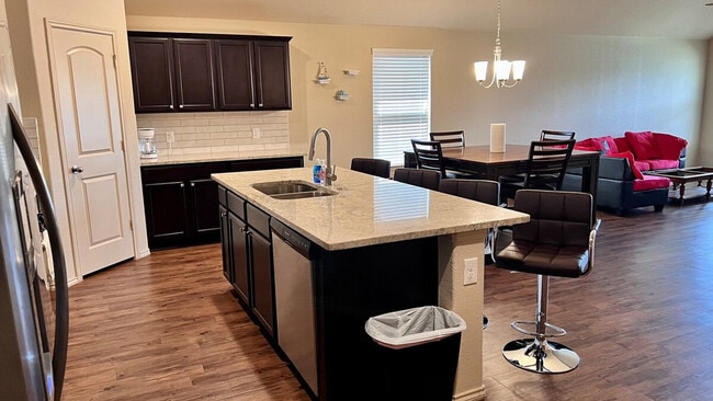 Building Photo - 1345 Lariat Rdg Trl