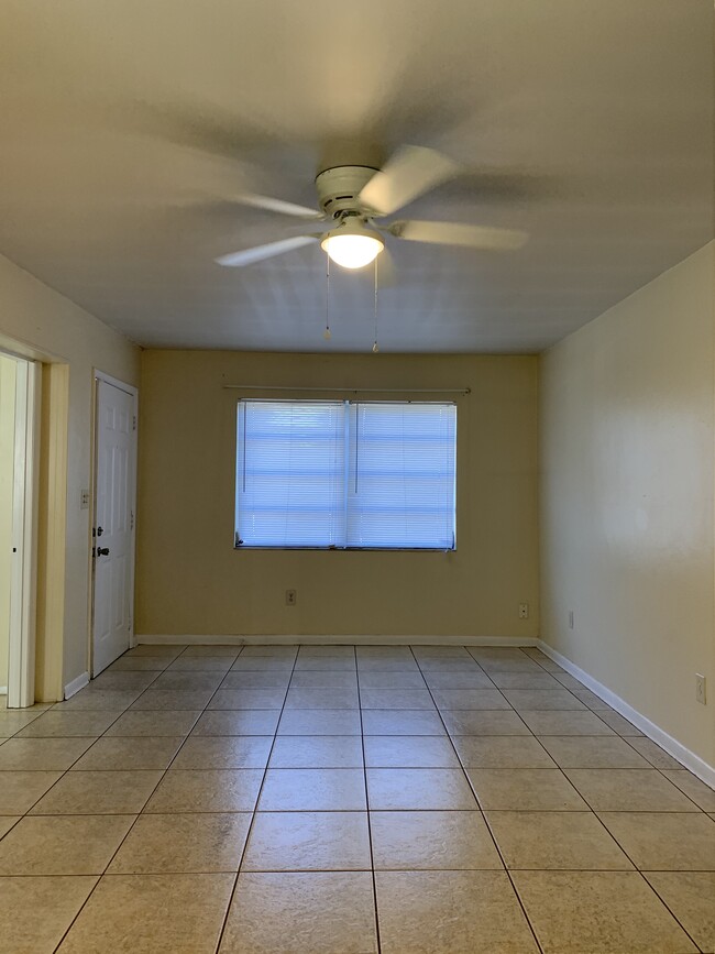 Building Photo - 1539 Faith Ct
