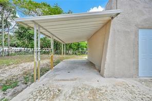 Building Photo - 1301 Sharar Ave
