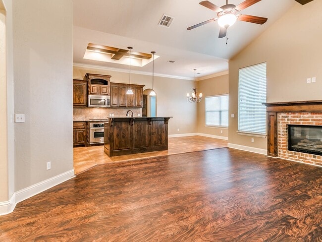 Building Photo - 4909 Kelly Lakes Dr